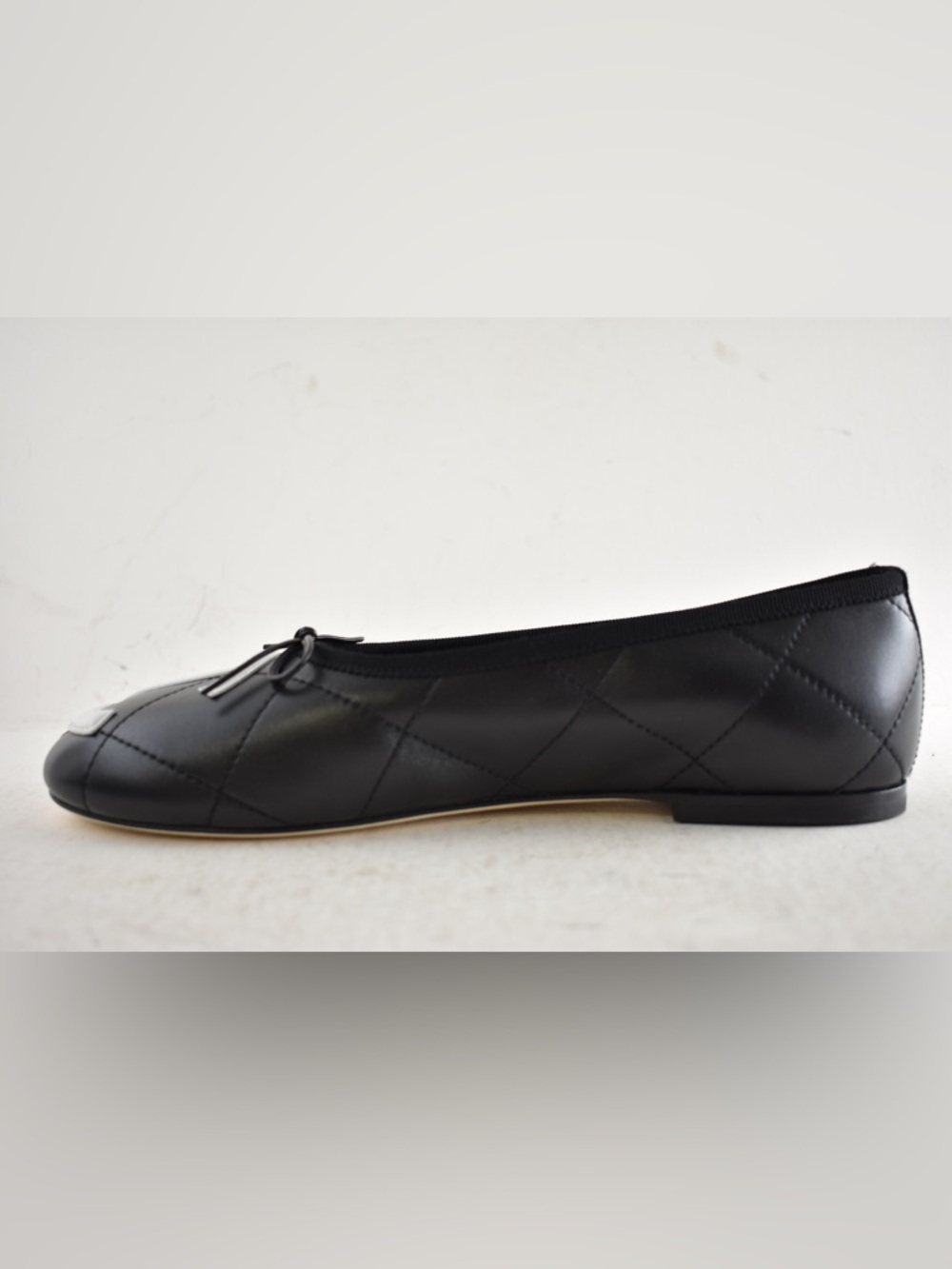 Chanel 26M Coco Beach Cambon Black White CC XL Logo Ballet Ballerina Flat 39.5 - Picture 13 of 16